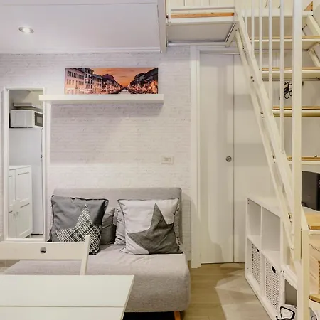Via Watt Apartment Milan