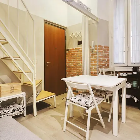 Via Watt Apartment Milan